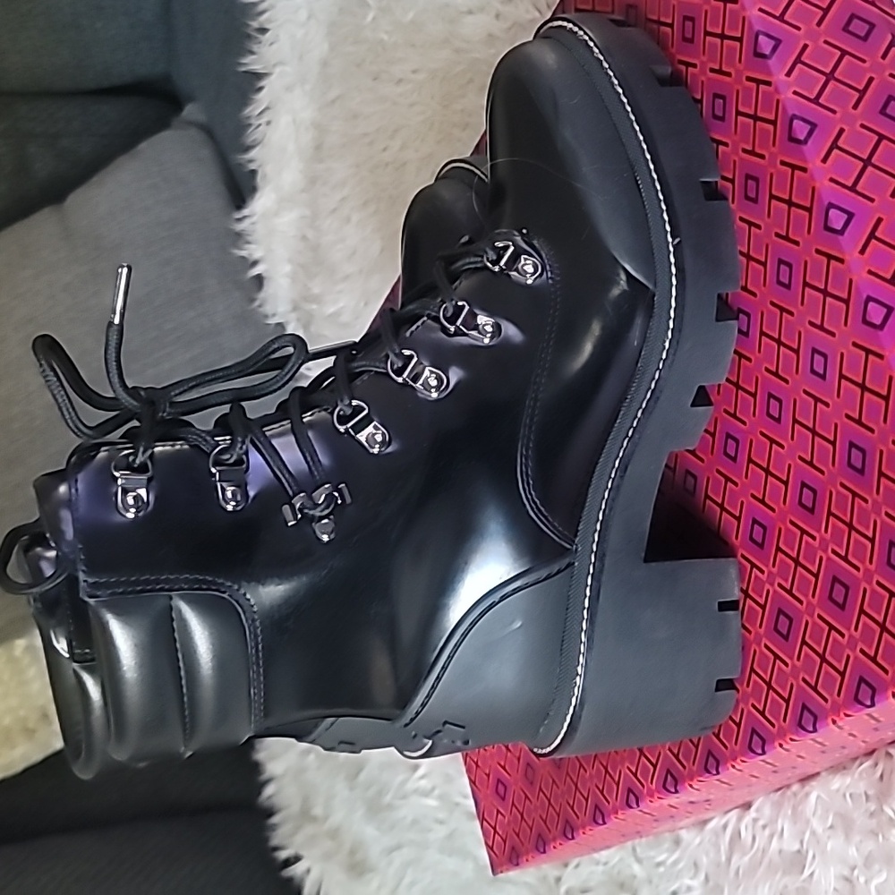 💣 TORY BURCH💣Black Leather Combat Lug Boots - Picture 2 of 15